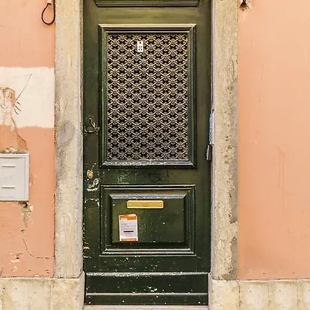 Poiais * Lisbon